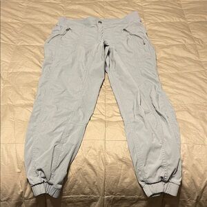 Light Gray Athleta Jogger cropped Pants